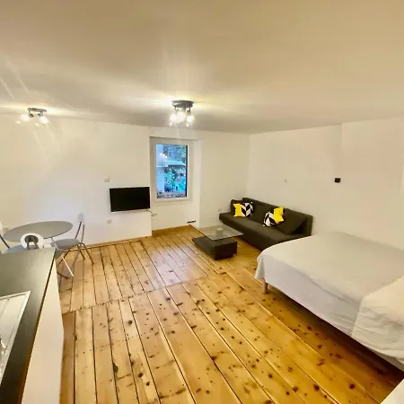Grand Studio Classe 4 Etoiles Avec Jardin Et Garage Velo, Moto Briancon  Exterior photo
