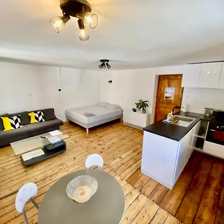 Grand Studio Classe 4 Etoiles Avec Jardin Et Garage Velo, Moto Briancon  Exterior photo