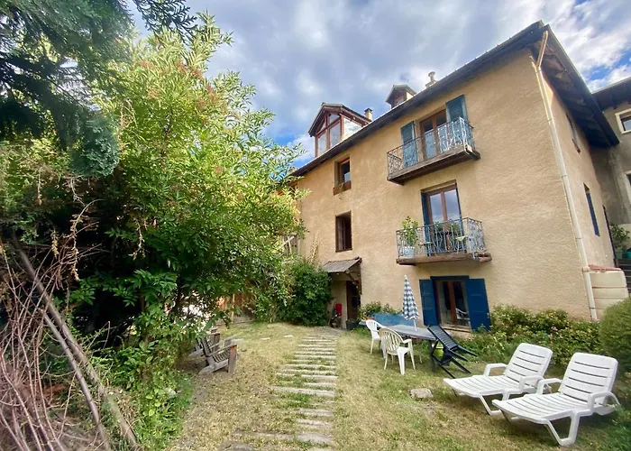 Grand Studio Classe 4 Etoiles Avec Jardin Et Garage Velo, Moto